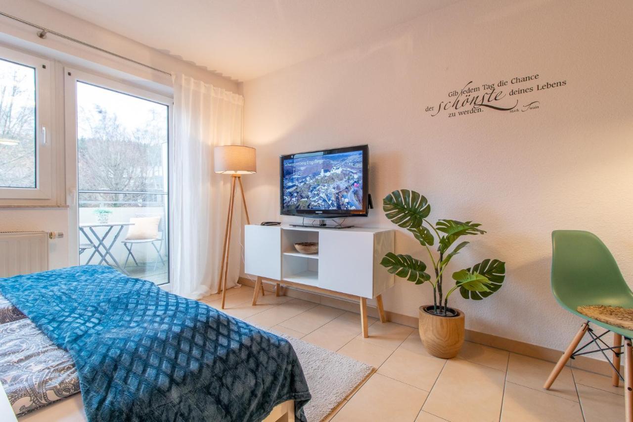 Modernes Apartment Im Gruenen I Balkon I Wlan I Stellplatz Schwarzenberg  Exteriör bild